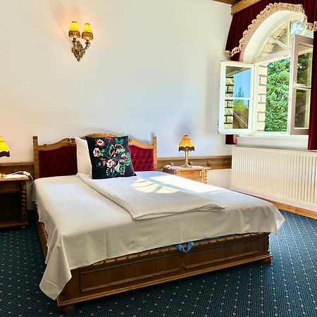 Ello Residence Veszprem Bagian luar foto