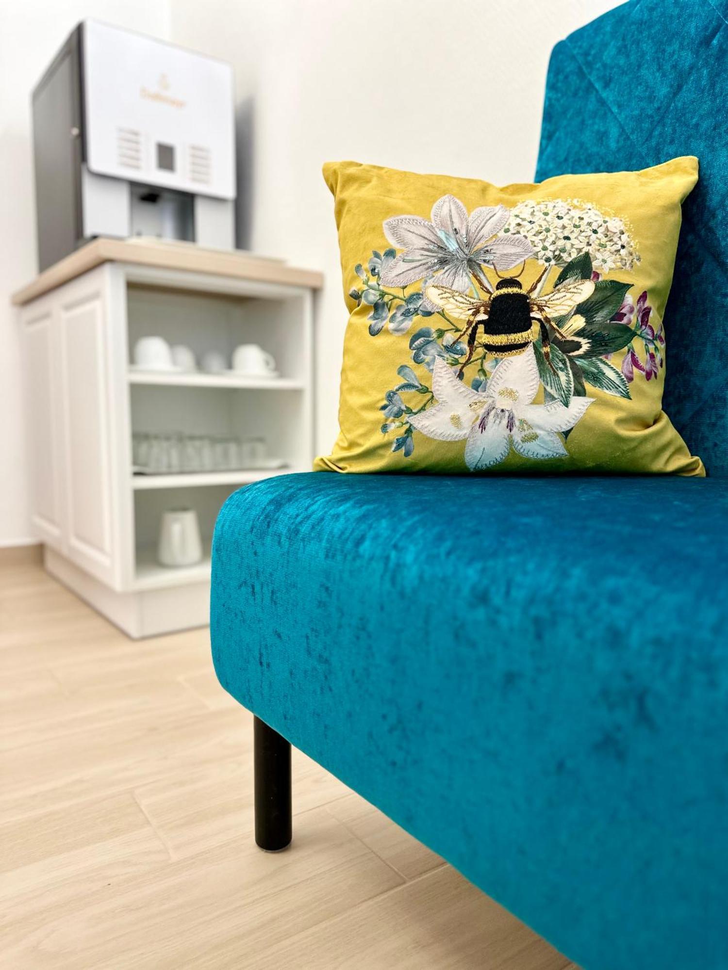 Ello Residence Veszprem Bagian luar foto